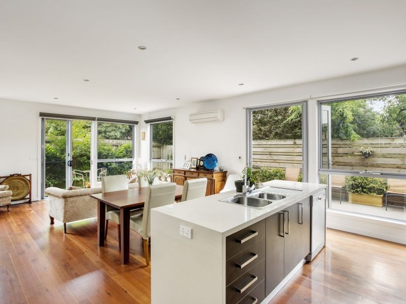 8/6 Park Road, Surrey Hills VIC 3127