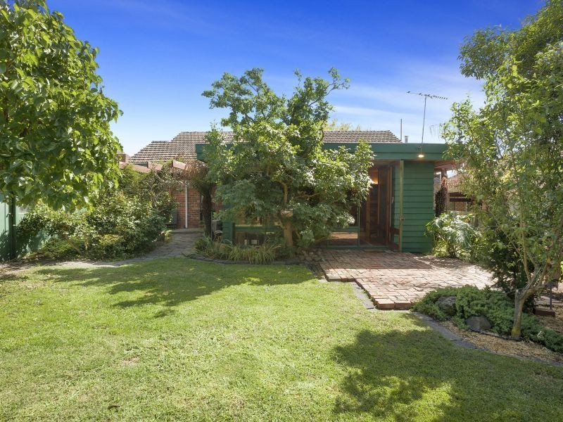 26 Fakenham Road, Ashburton VIC 3147