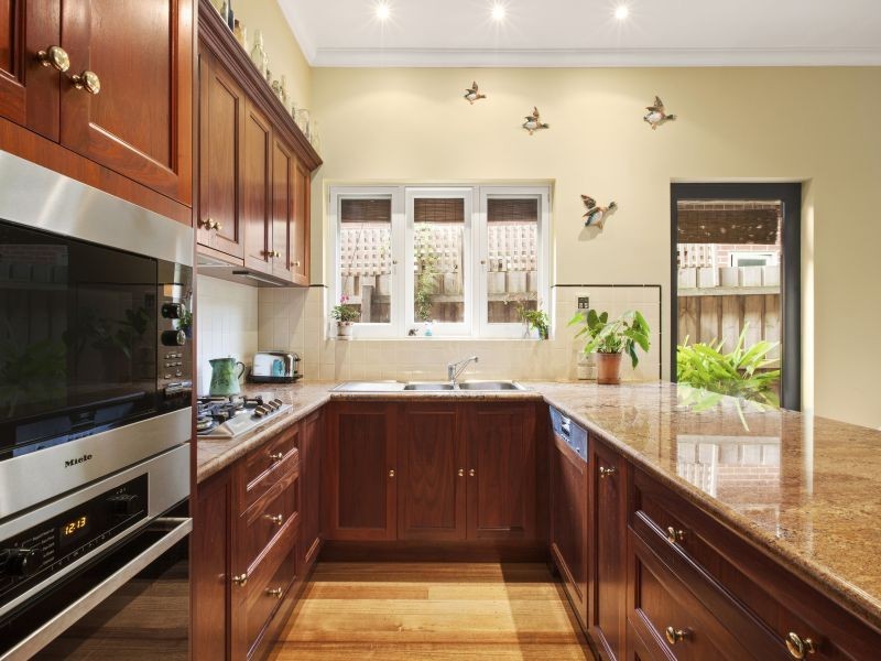 18 Currajong Road, Hawthorn East VIC 3123