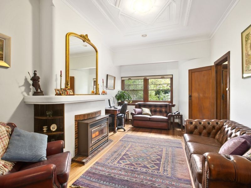 18 Currajong Road, Hawthorn East VIC 3123