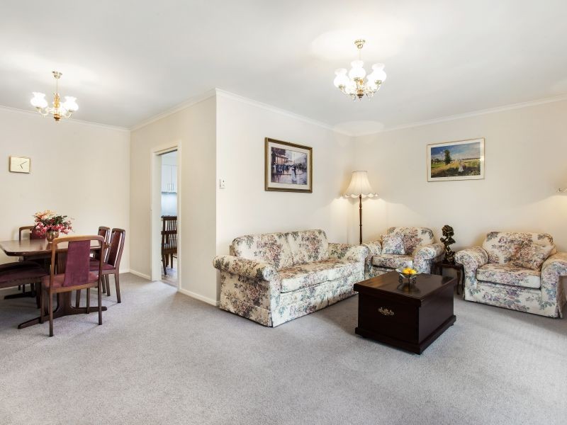 8/397 Warrigal Road, Burwood VIC 3125