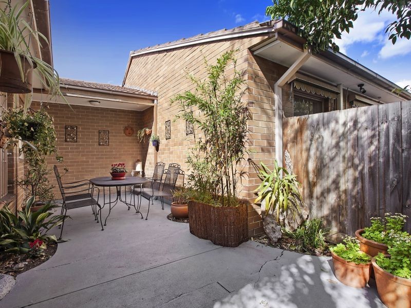 1/42 Range Street, Camberwell VIC 3124
