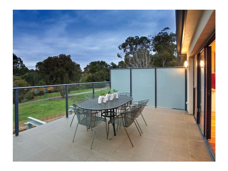 2/6 Fletcher Parade, Burwood VIC 3125