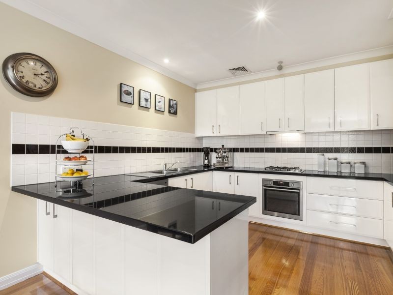 9 Emmy Court, Burwood VIC 3125