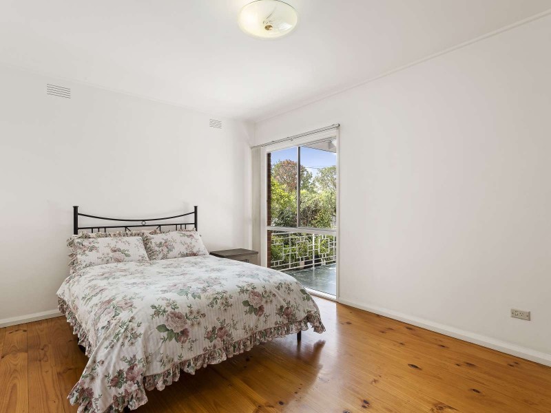 2a Iris Street, Burwood VIC 3125