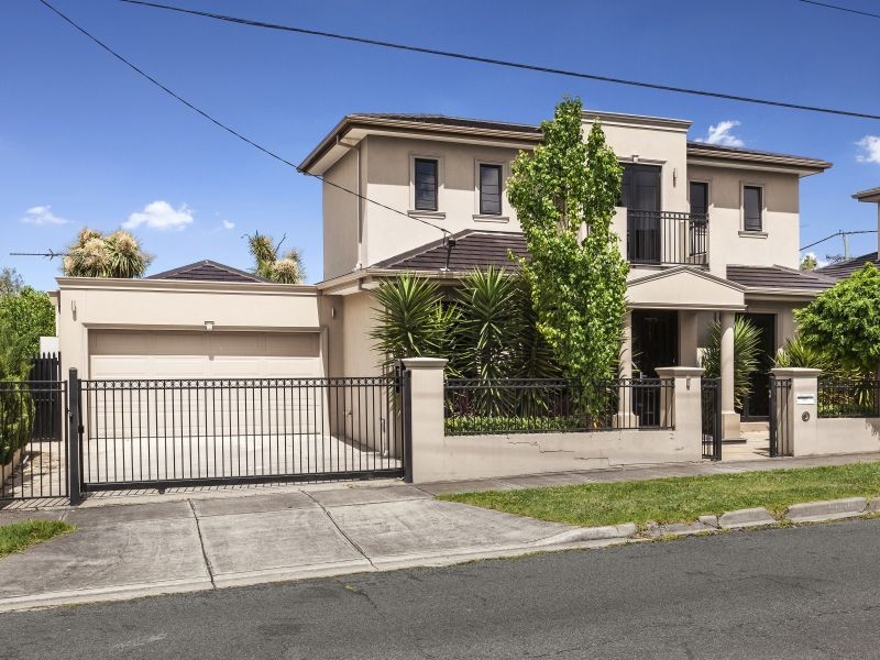 13D Puerta Street, Burwood VIC 3125