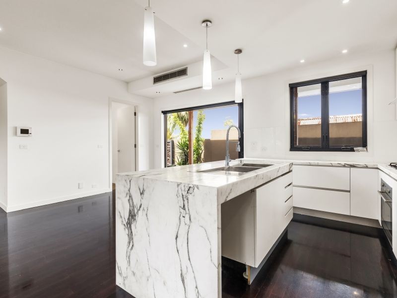 13D Puerta Street, Burwood VIC 3125