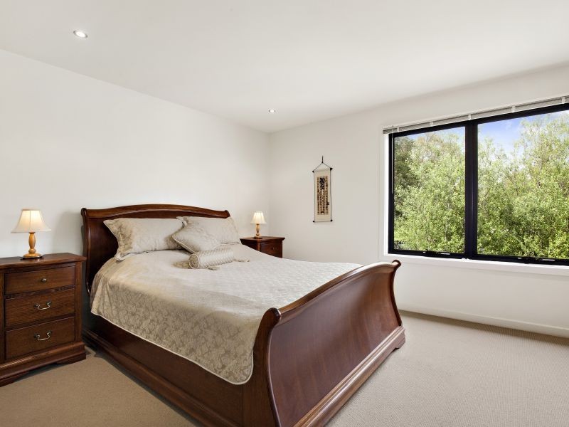 1/6 Fletcher Parade, Burwood VIC 3125