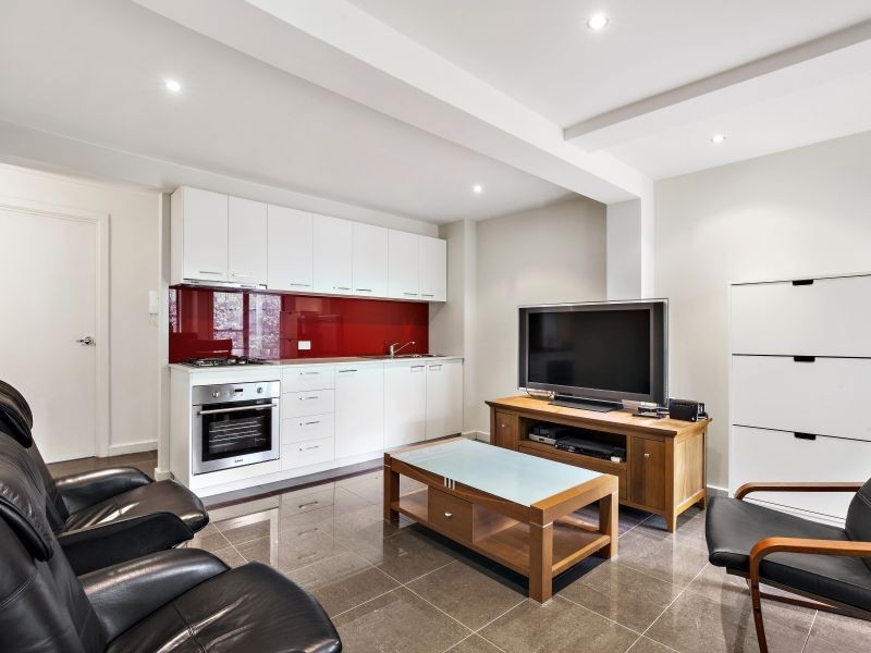 1/6 Fletcher Parade, Burwood VIC 3125