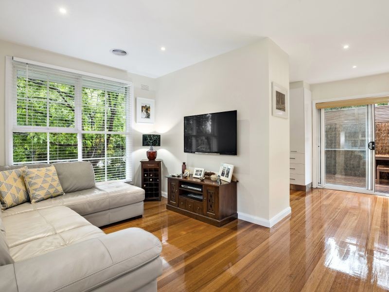 1/319 Elgar Road, Surrey Hills VIC 3127