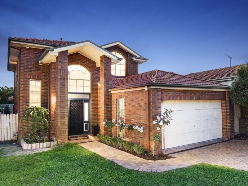 3 Conservatory Drive, Burwood VIC 3125