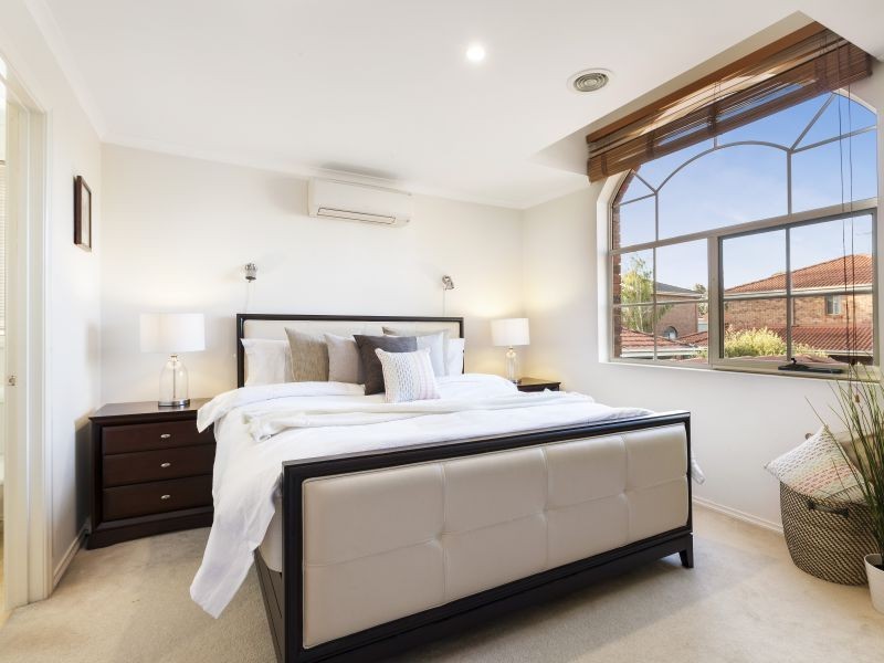 3 Conservatory Drive, Burwood VIC 3125