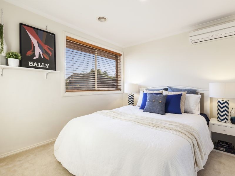 3 Conservatory Drive, Burwood VIC 3125