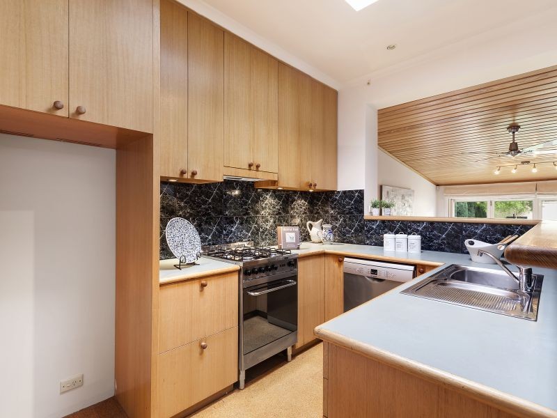 28 Avenue Road, Camberwell VIC 3124