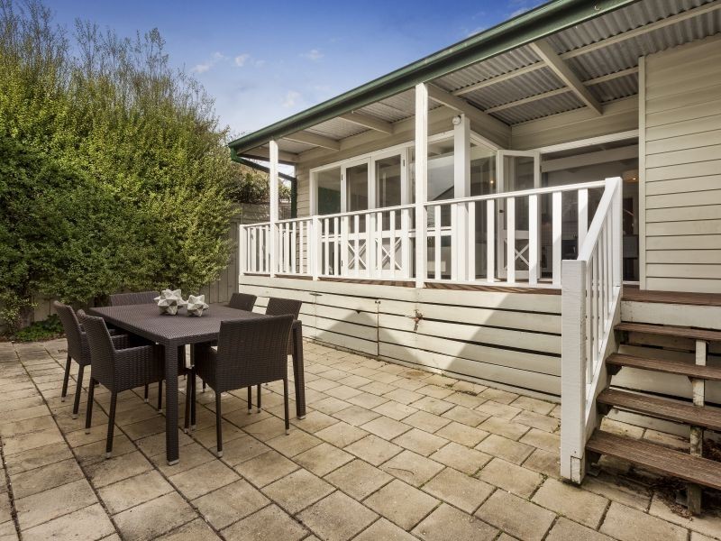 4 Seymour Grove, Camberwell VIC 3124