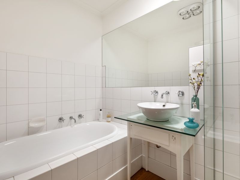 4 Seymour Grove, Camberwell VIC 3124