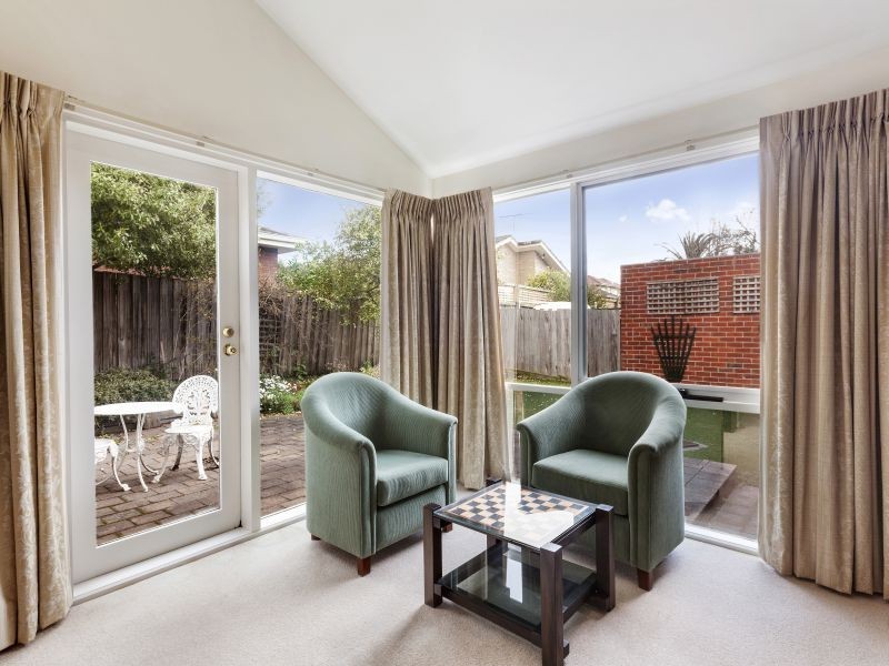 2/17 View Street, Mont Albert VIC 3127