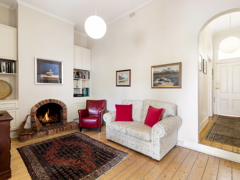 8 Carrington Avenue, Hawthorn East VIC 3123