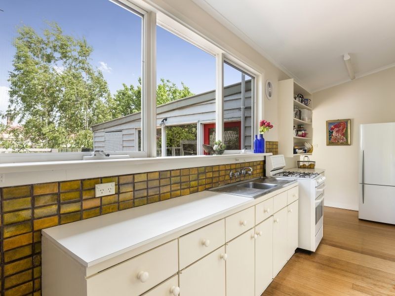 8 Carrington Avenue, Hawthorn East VIC 3123