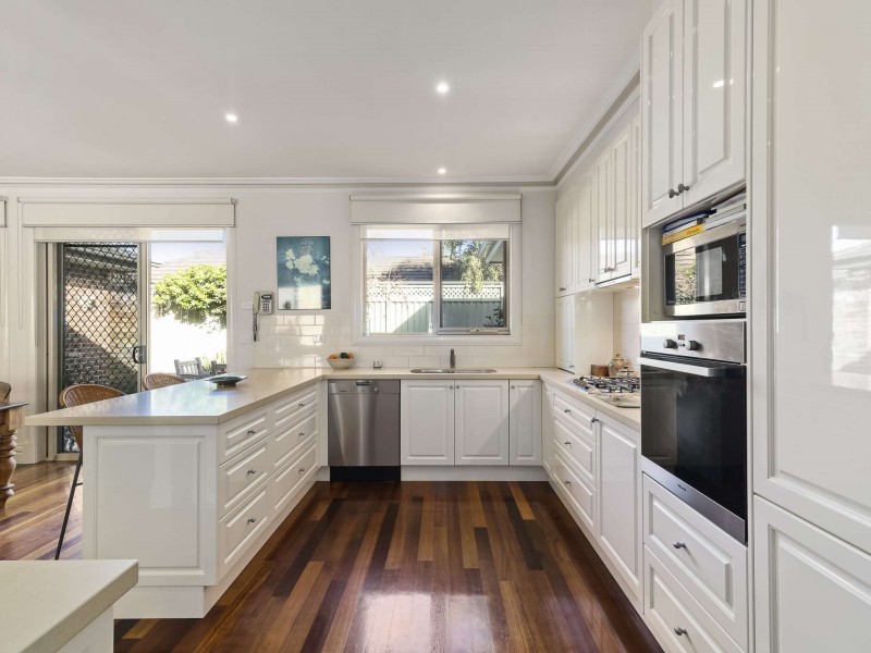 2/11 Aylwin Avenue, Burwood VIC 3125