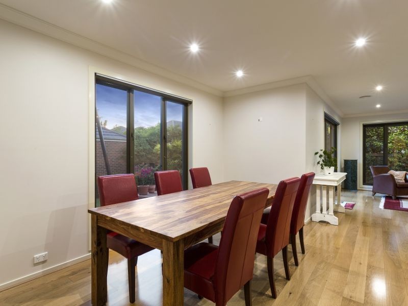 4 Bentham Court, Burwood VIC 3125