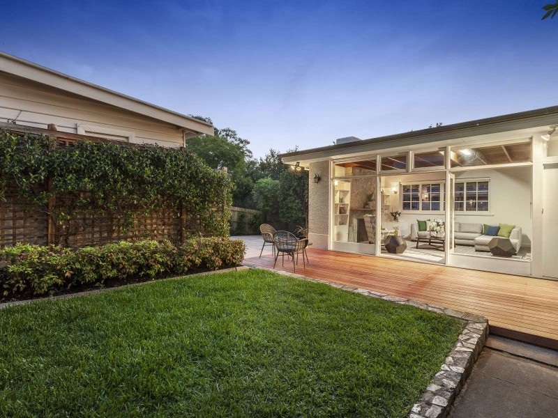 16 Faircroft Avenue, Glen Iris VIC 3146