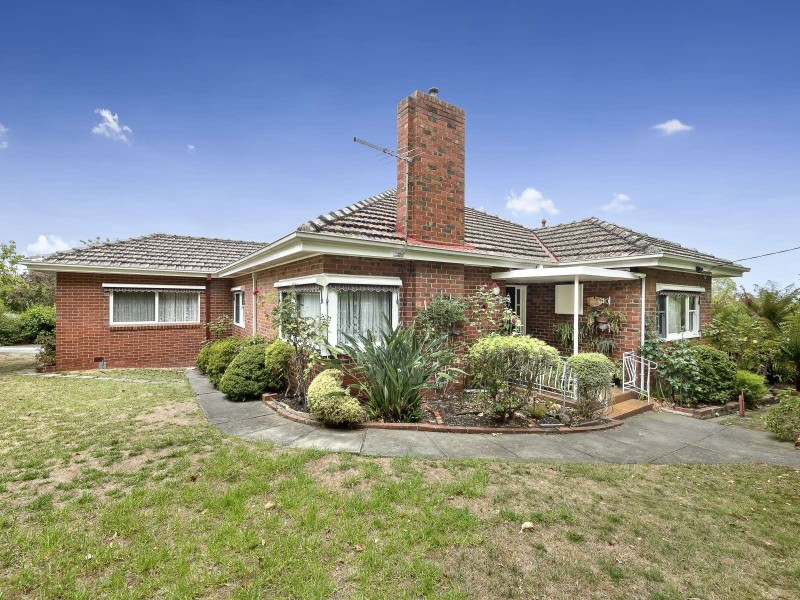 18 Erasmus Street, Surrey Hills VIC 3127