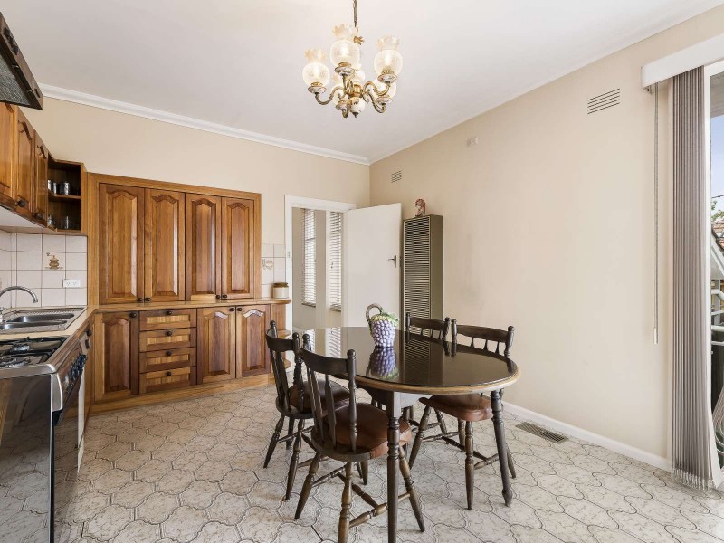 18 Erasmus Street, Surrey Hills VIC 3127