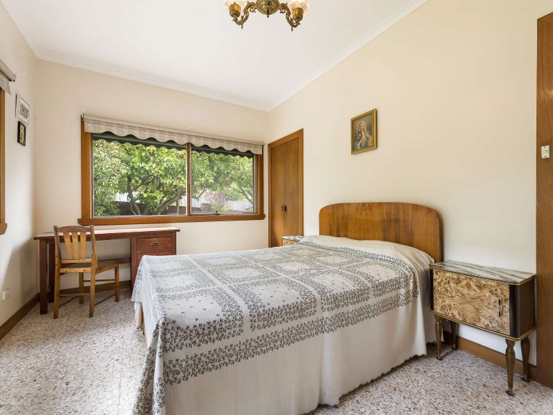 18 Erasmus Street, Surrey Hills VIC 3127