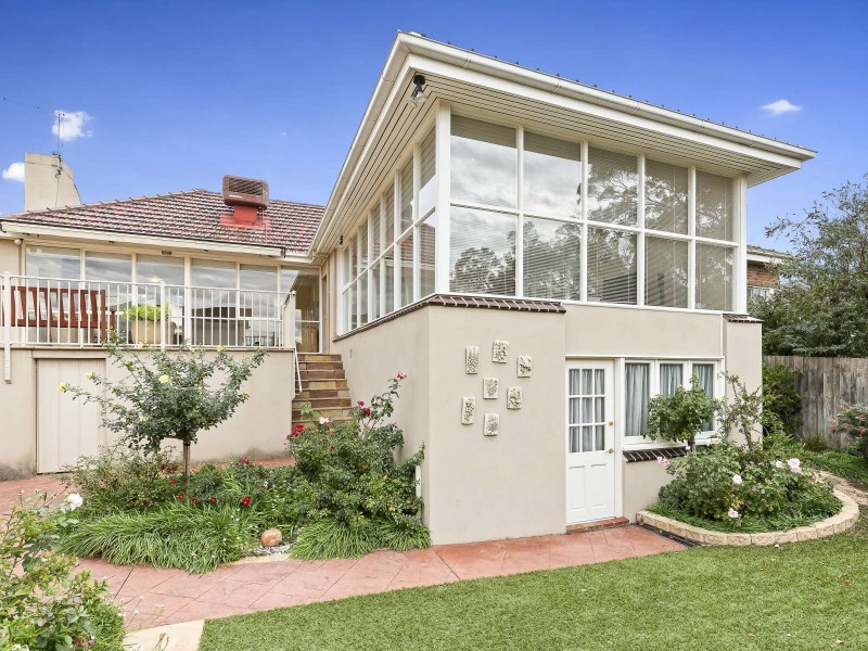 17 Rosedale Road, Glen Iris VIC 3146