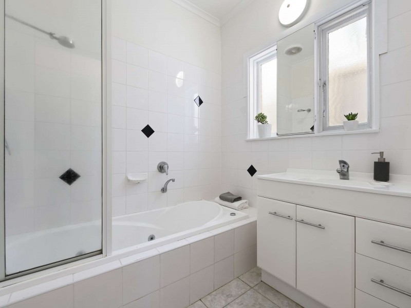 3/12 Somers Street, Burwood VIC 3125