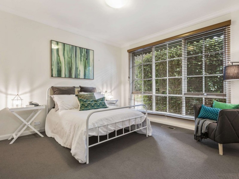 1/2 Braeside Avenue, Camberwell VIC 3124