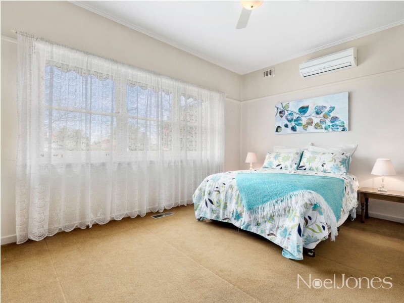 28 Scott Grove, Burwood VIC 3125