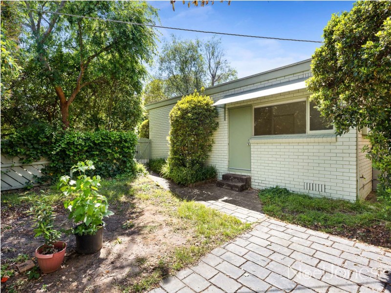 1/2 St Johns Parade, Kew VIC 3101