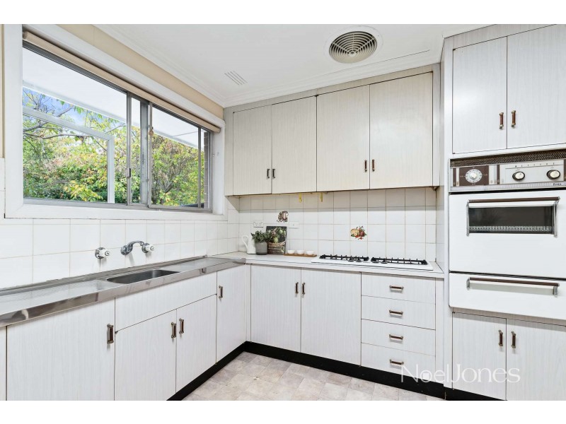 1/3 Myrtle Road, Canterbury VIC 3126