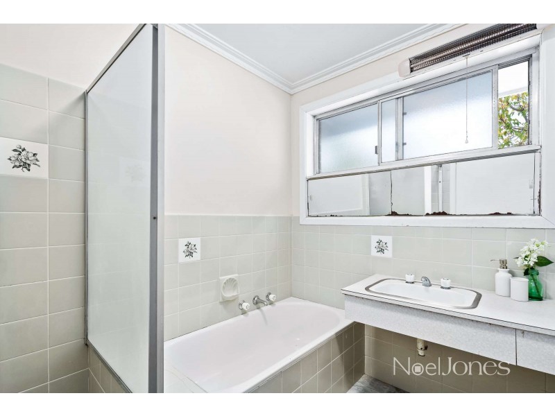 1/3 Myrtle Road, Canterbury VIC 3126