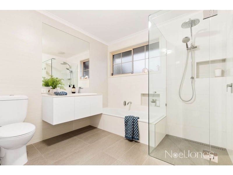 1/37 Peter Avenue, Blackburn North VIC 3130