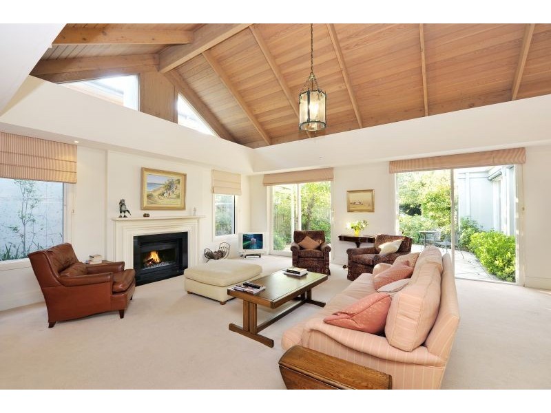 9 White Street, Glen Iris VIC 3146