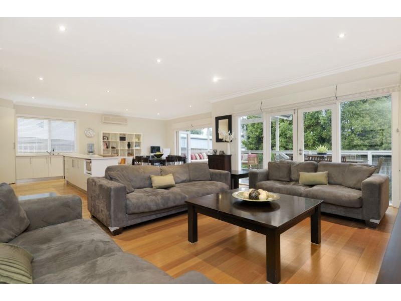 18 Kildare Street, Burwood VIC 3125