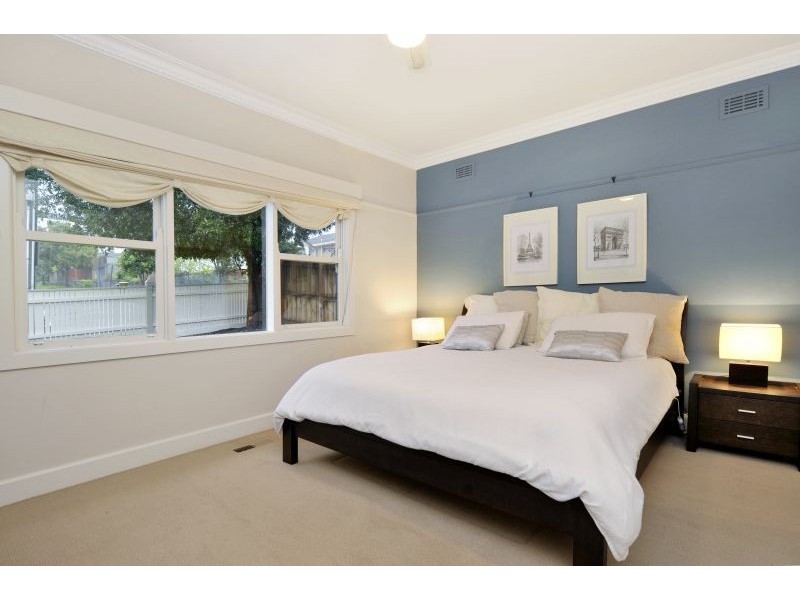 18 Kildare Street, Burwood VIC 3125