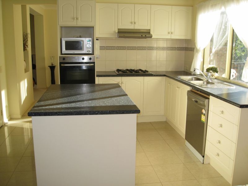 12 Heather Avenue, Ashwood VIC 3147