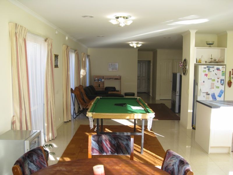 12 Heather Avenue, Ashwood VIC 3147