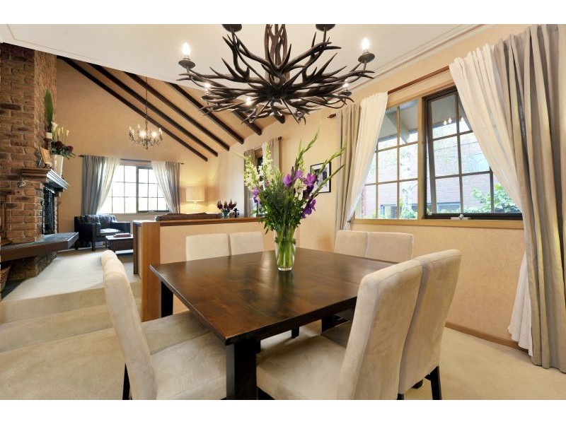 5 Bridges Street, Glen Iris VIC 3146