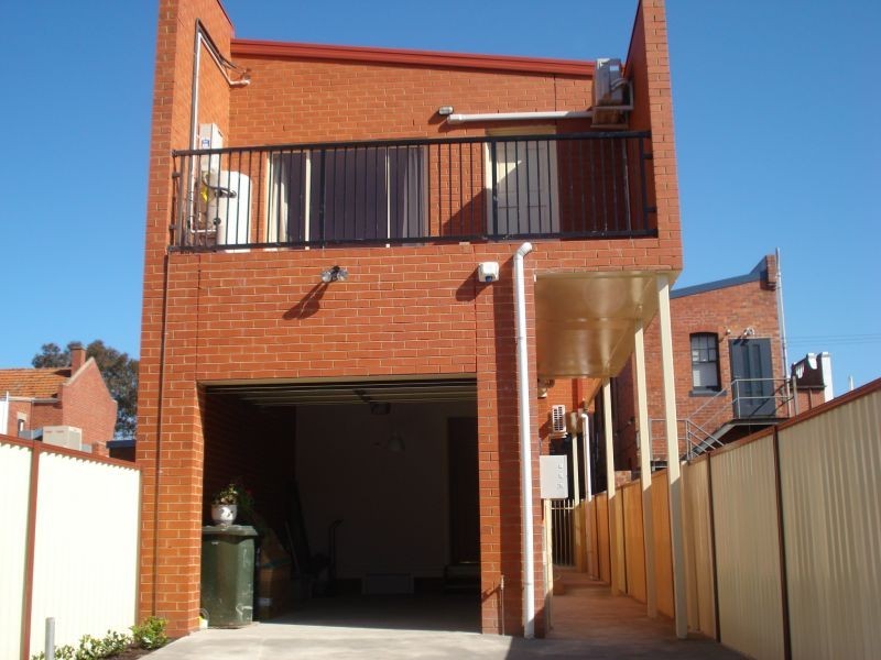 33 Reed Lane  near corner of 364 Wattletree Rd, Malvern East VIC 3145