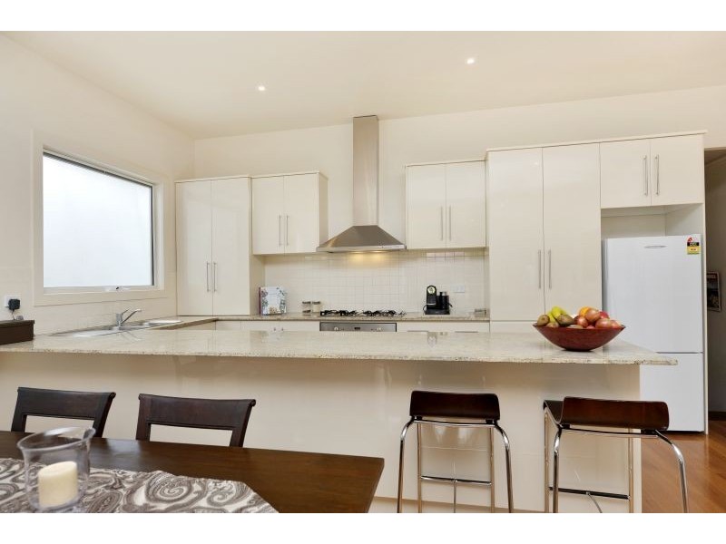11 Howitt Street, Glen Iris VIC 3146