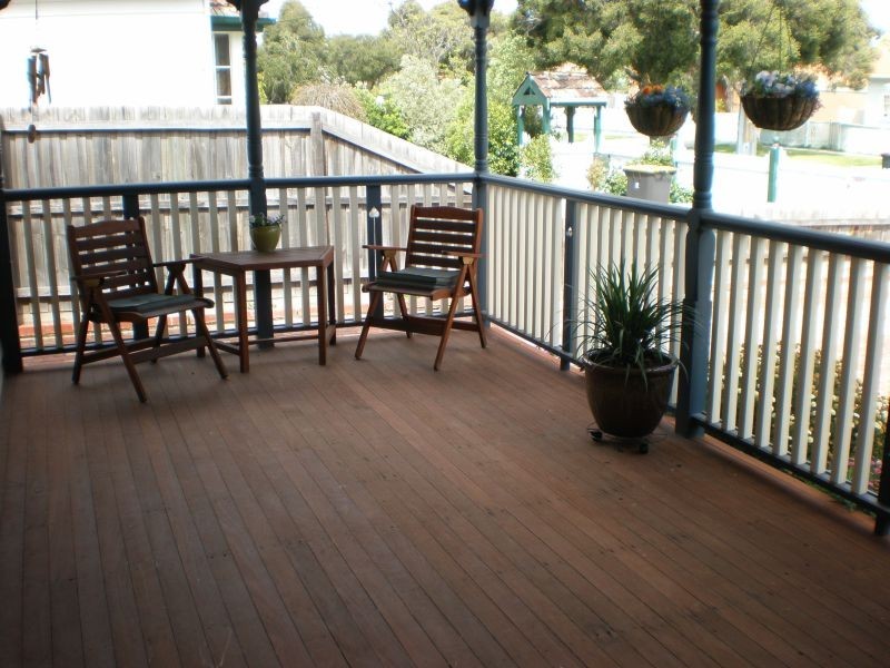 1/10 Norfolk Street, Oakleigh VIC 3166