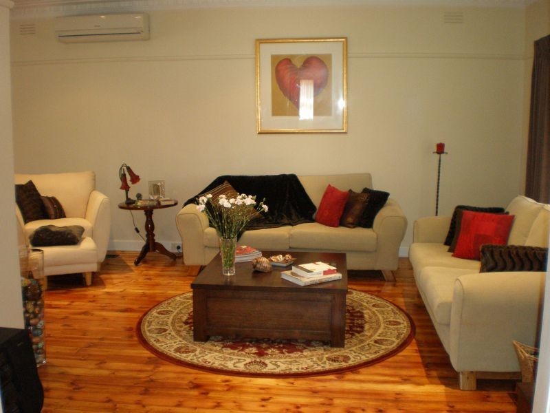 1/10 Norfolk Street, Oakleigh VIC 3166