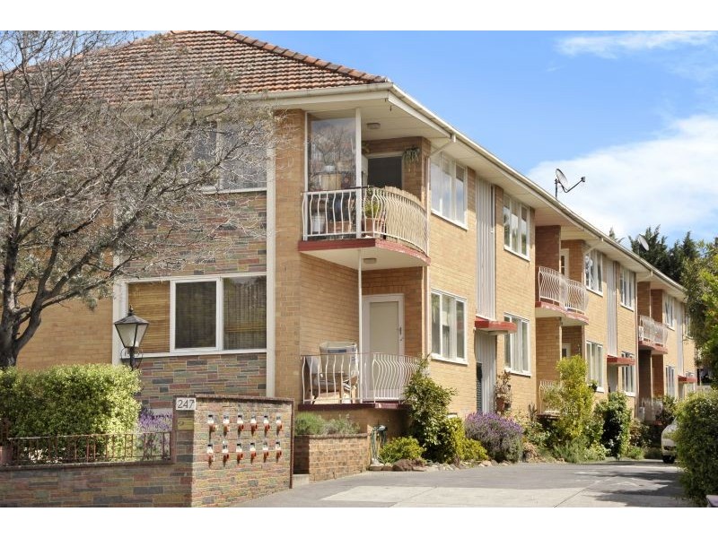 9/247 Burke Road, Glen Iris VIC 3146