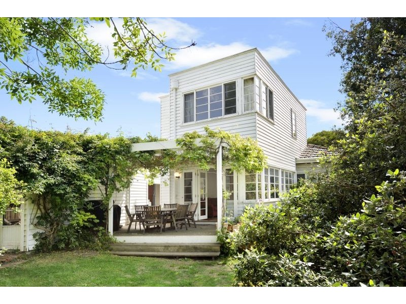 15 Johnston Street, Ashburton VIC 3147