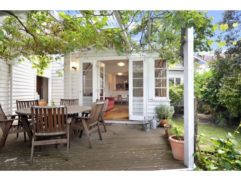 15 Johnston Street, Ashburton VIC 3147